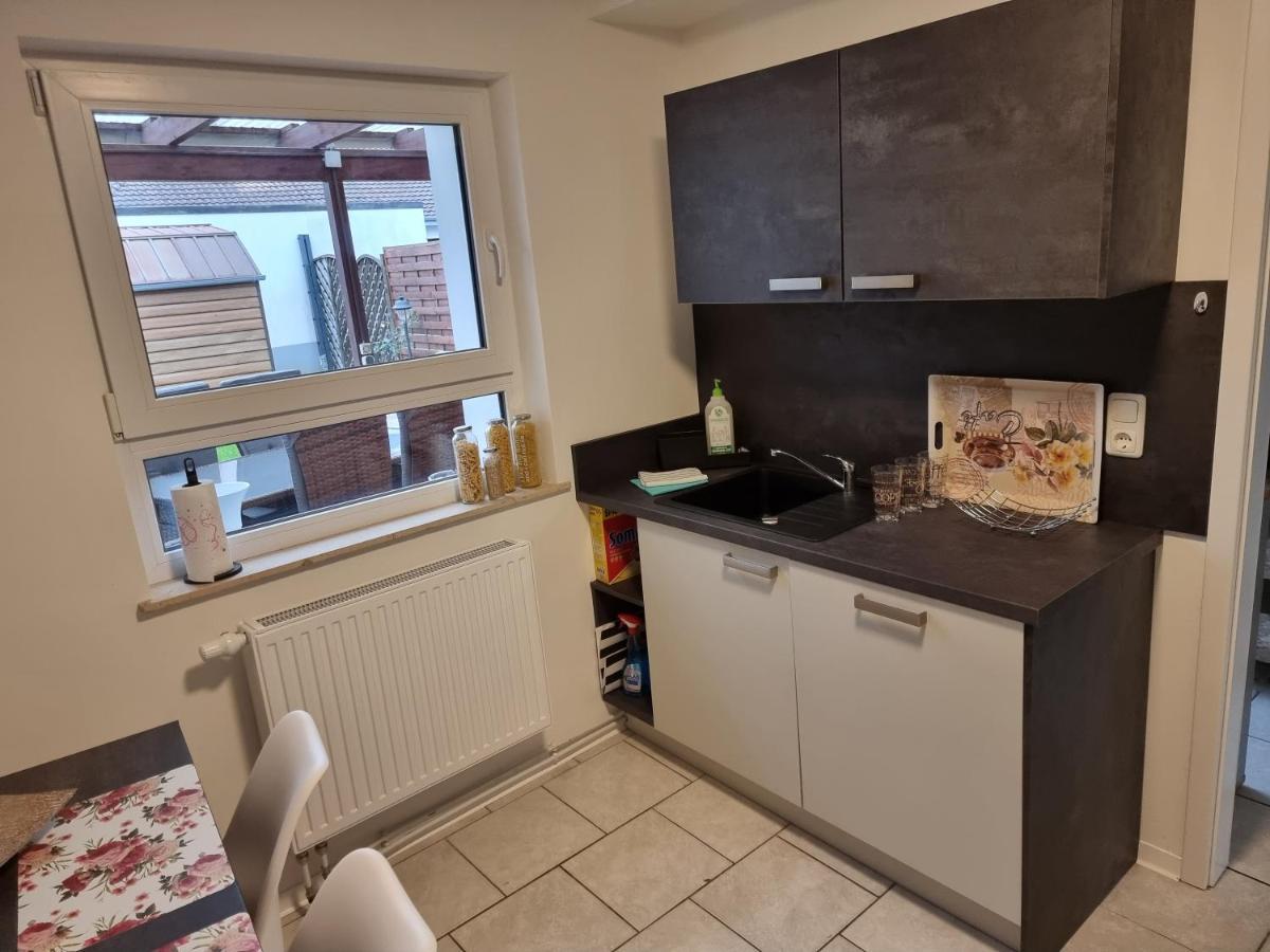 Gaestehaus-Ferienwohnung-Appartement Mit Terrasse - Naehe Kliniken/ Herzzentrum Bad Oeynhausen Exterior foto